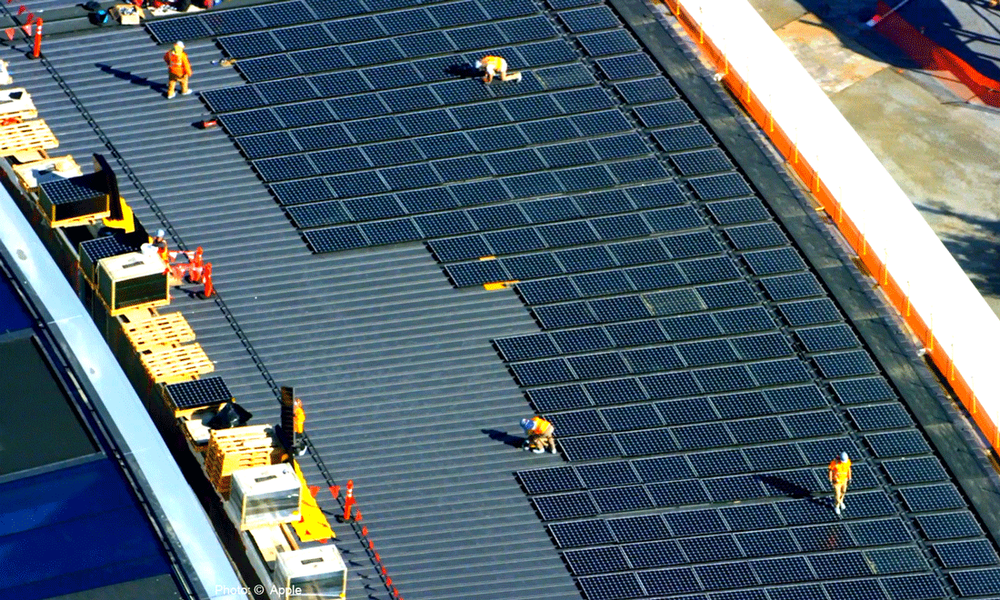 massive rooftop solar installation on Apple's HQ building